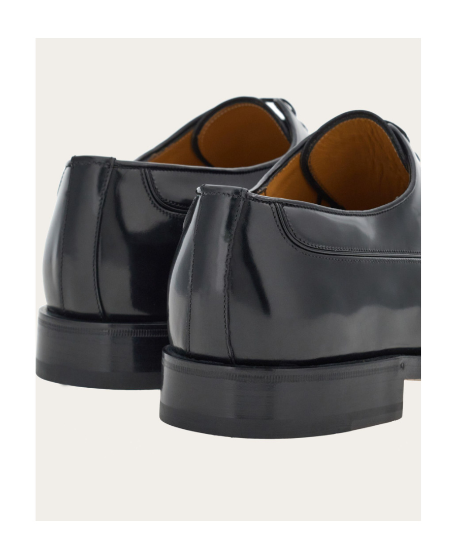 Ferragamo Lace-up Oxford Shoes In Black