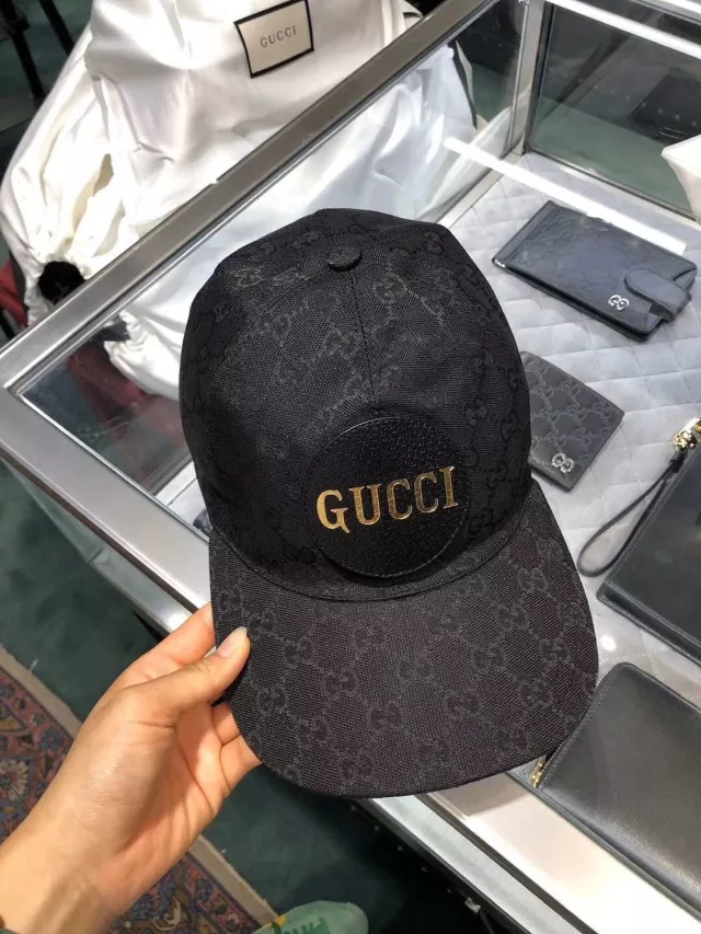 Gucci Gg Baseball Cap In Black