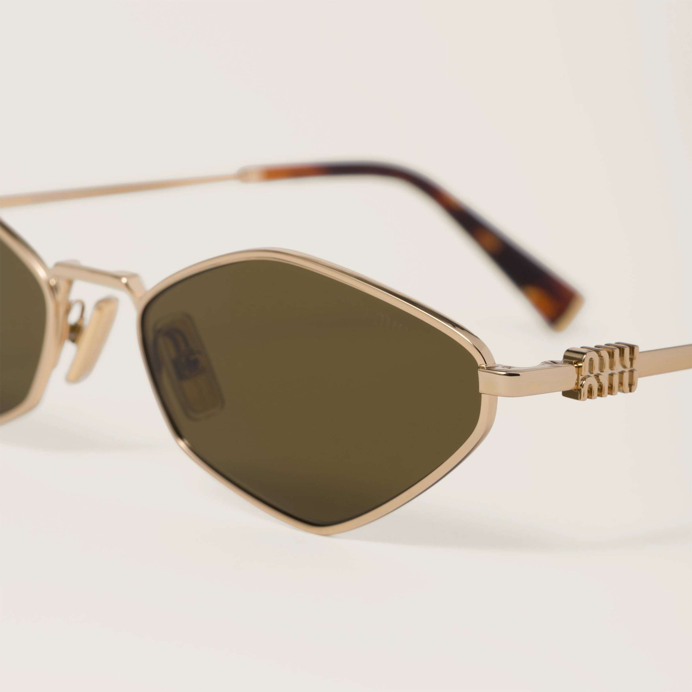 Miu Miu Regard Sunglasses With Irregular Frames In Green