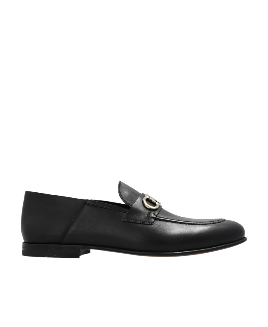 Ferragamo Florio Gancini-plaque Loafers In Black