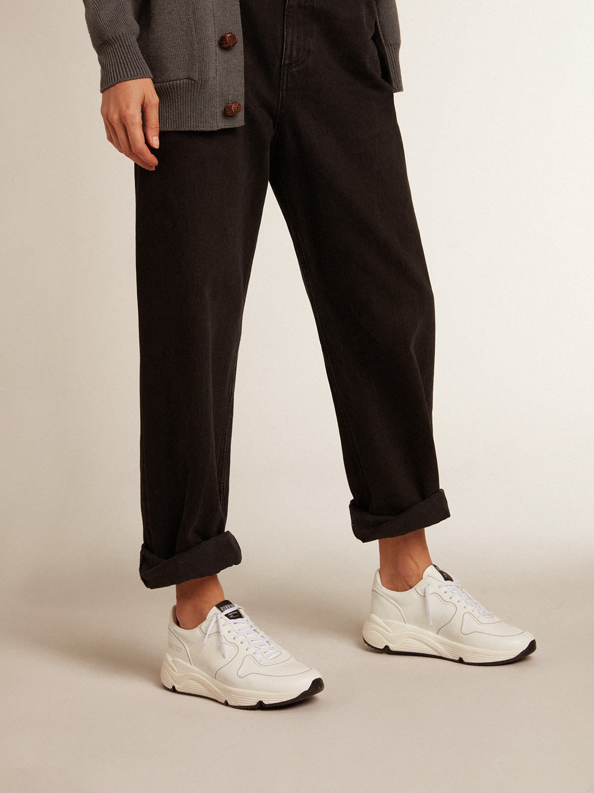 Golden Goose The Logo Is Tied With Low-top Casual Sneakers In White