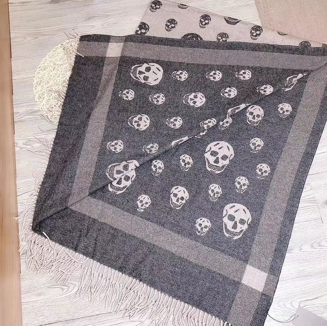 Alexander Mcqueen Skull Motif Scarf In Black