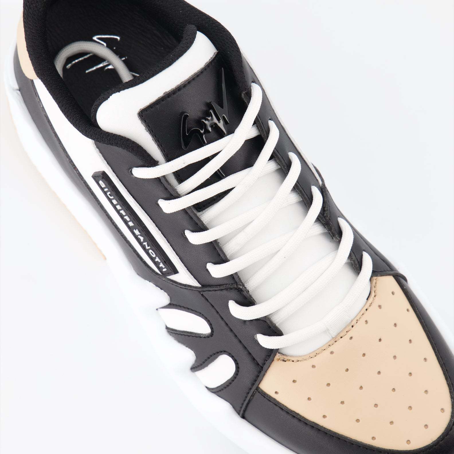 Giuseppe Zanotti Talon Logo Patch Panelled Sneakers In White