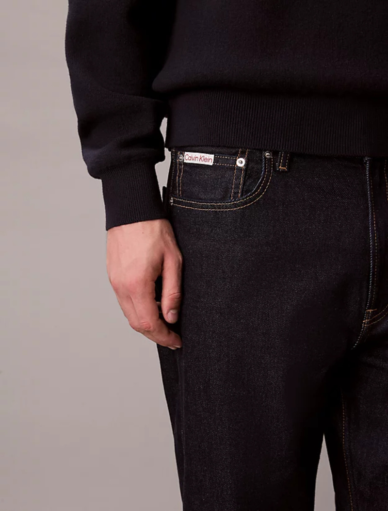 Calvin Klein 90s Taper Fit Jeans In Black