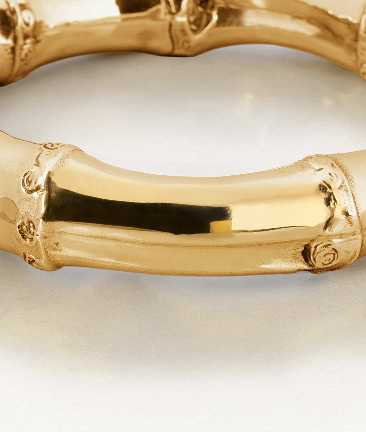 Bottega Veneta Moulded Bangle In Gold