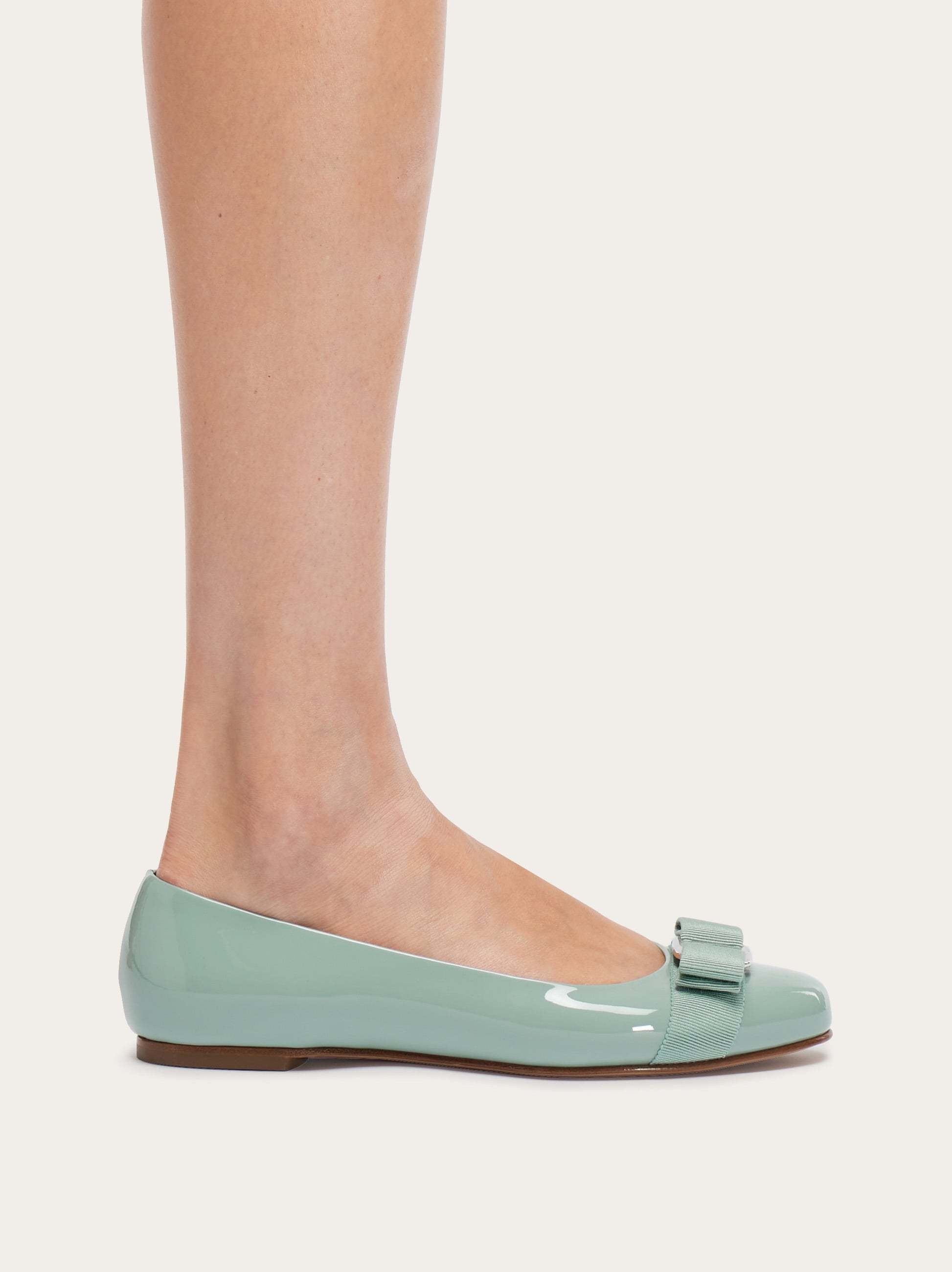 Ferragamo Varina Bow Ballet In Light Blue Patent Leather In Green