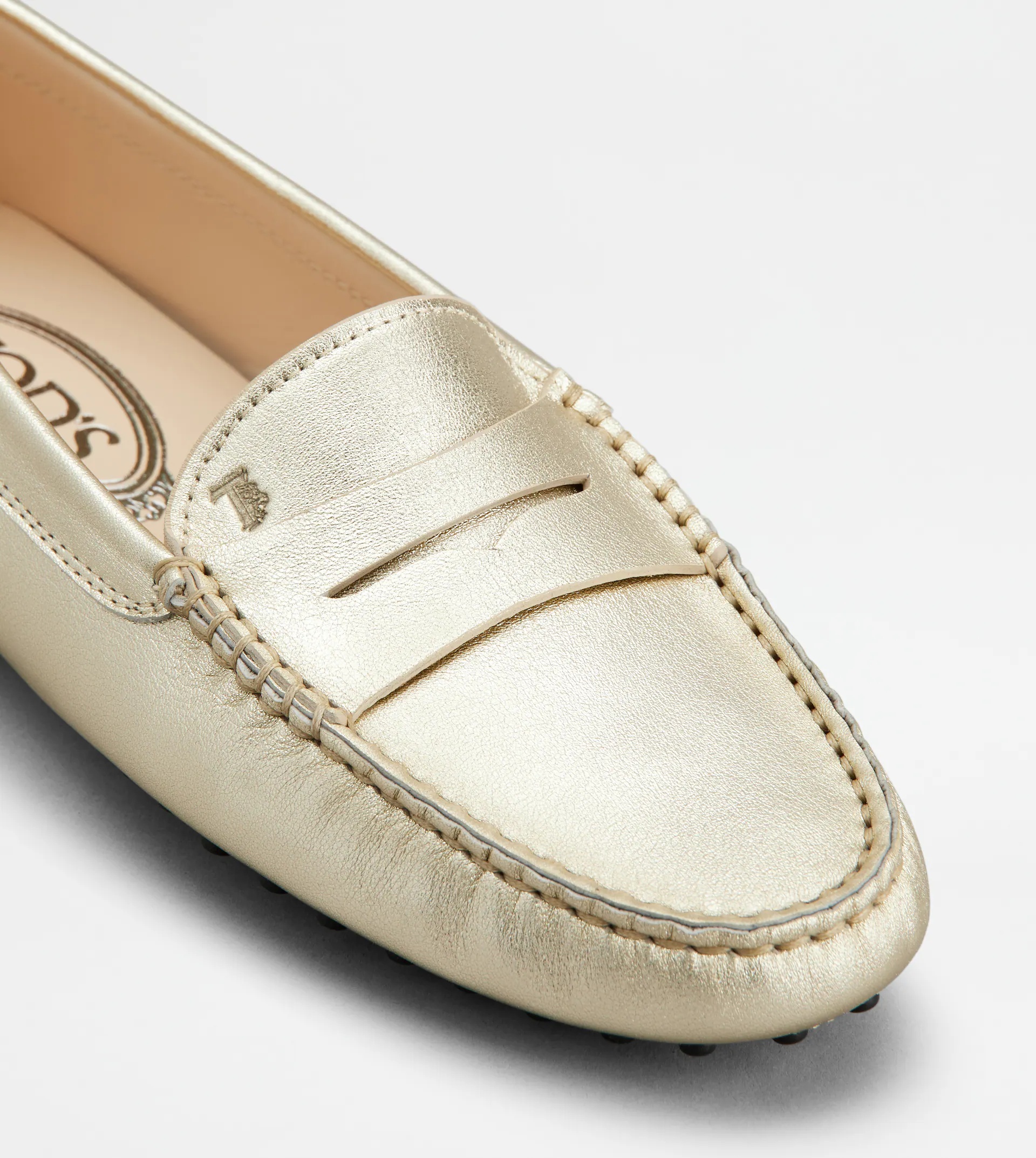 Tod's Women's Gommini Mocassino Metallic Leather Loafers In Nude