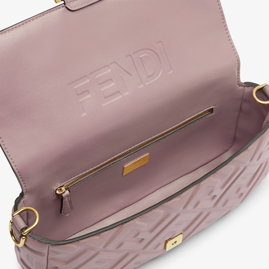 Fendi Chic Baguette Handbag In Nude