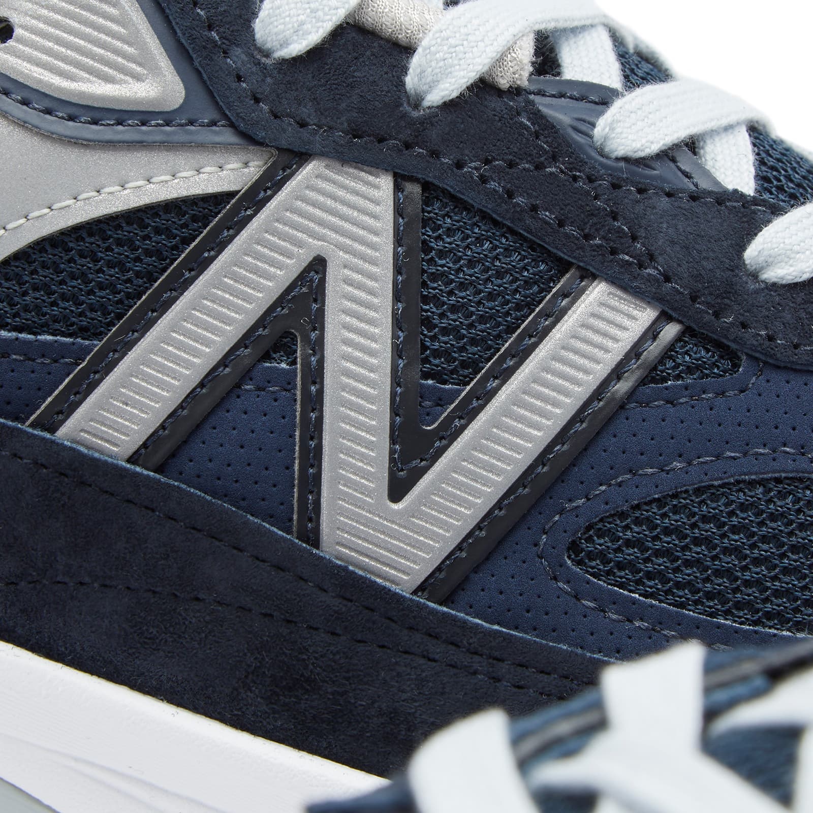 New Balance Printed Suede Mesh Sneakers With Cushioned Sole In Black