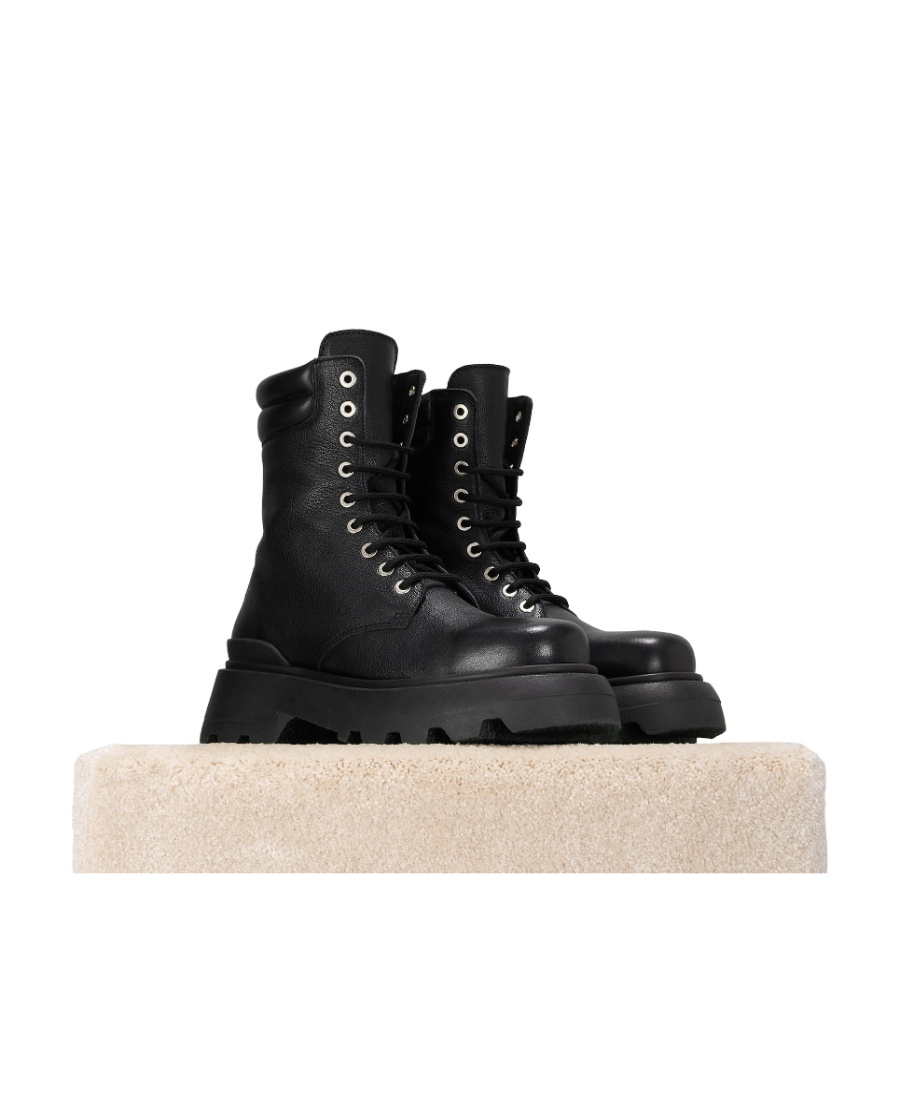 Ami Alexandre Mattiussi Round Head Lace-up Boots In Black