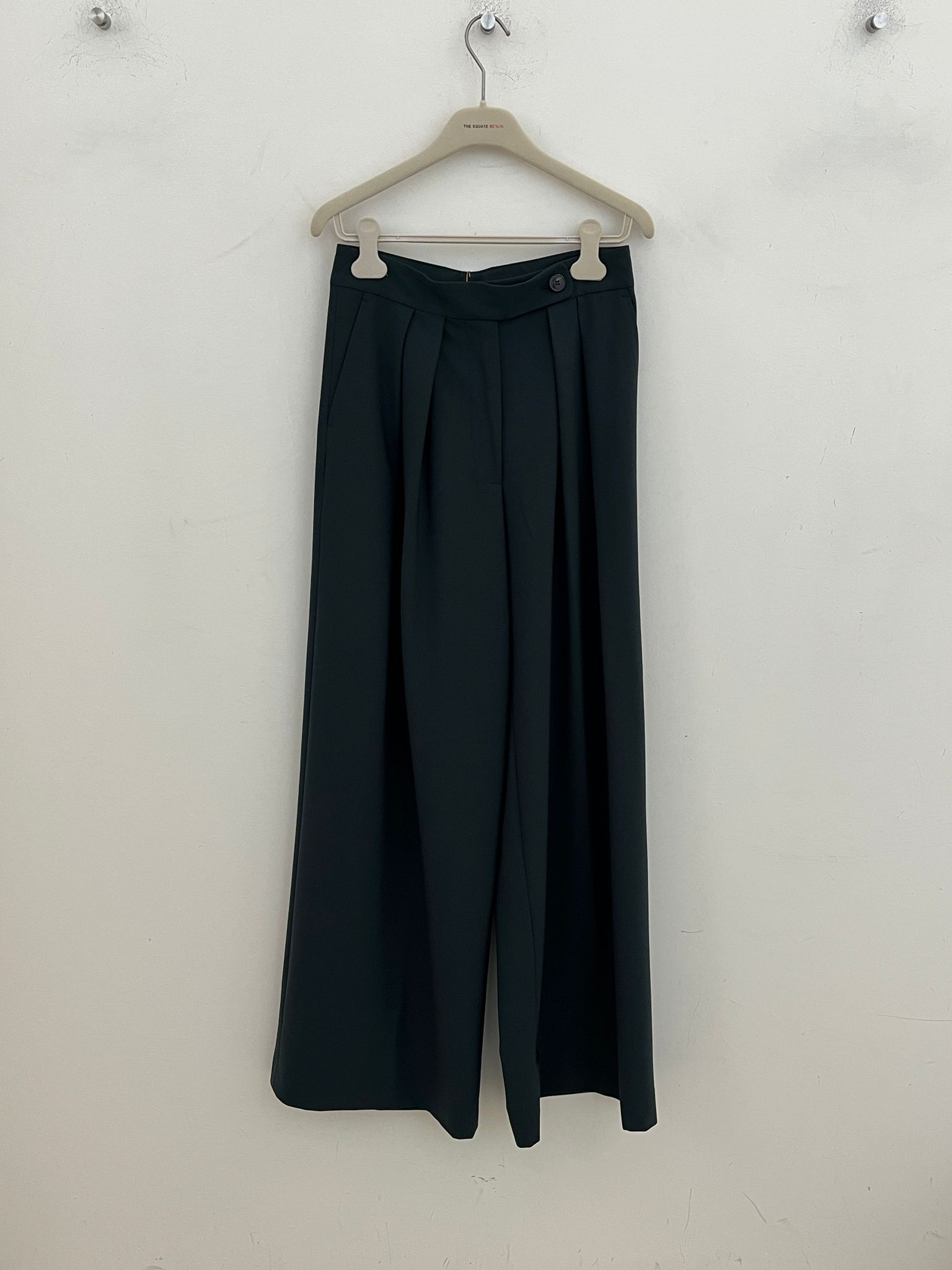Dries Van Noten Pleated Casual Pants In Black