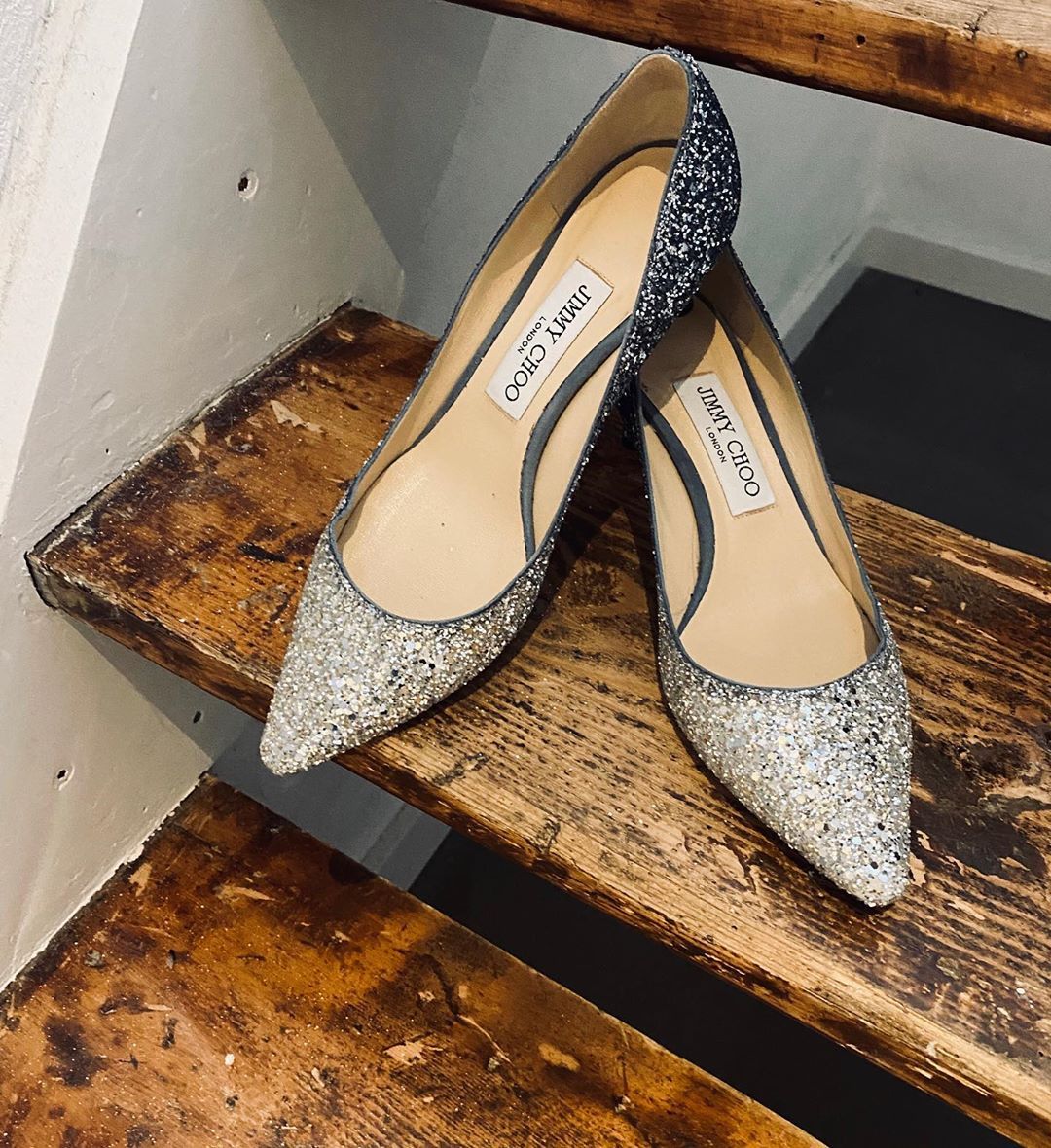 Jimmy Choo Pointed Logo Heels In Multicolor