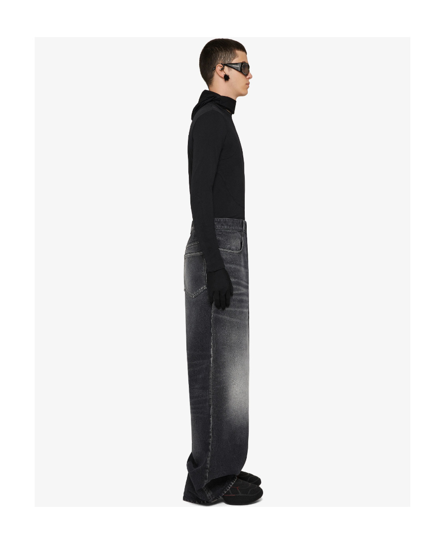Givenchy Long-sleeved Sweater In Black