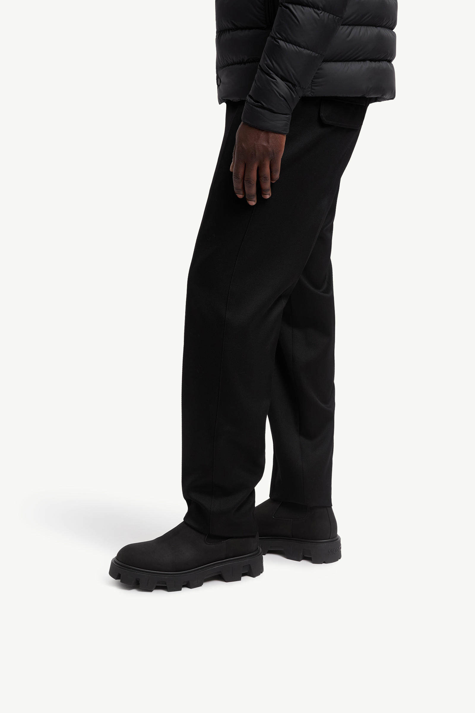 Moncler Peak City Nubuck Chelsea Boots In Black