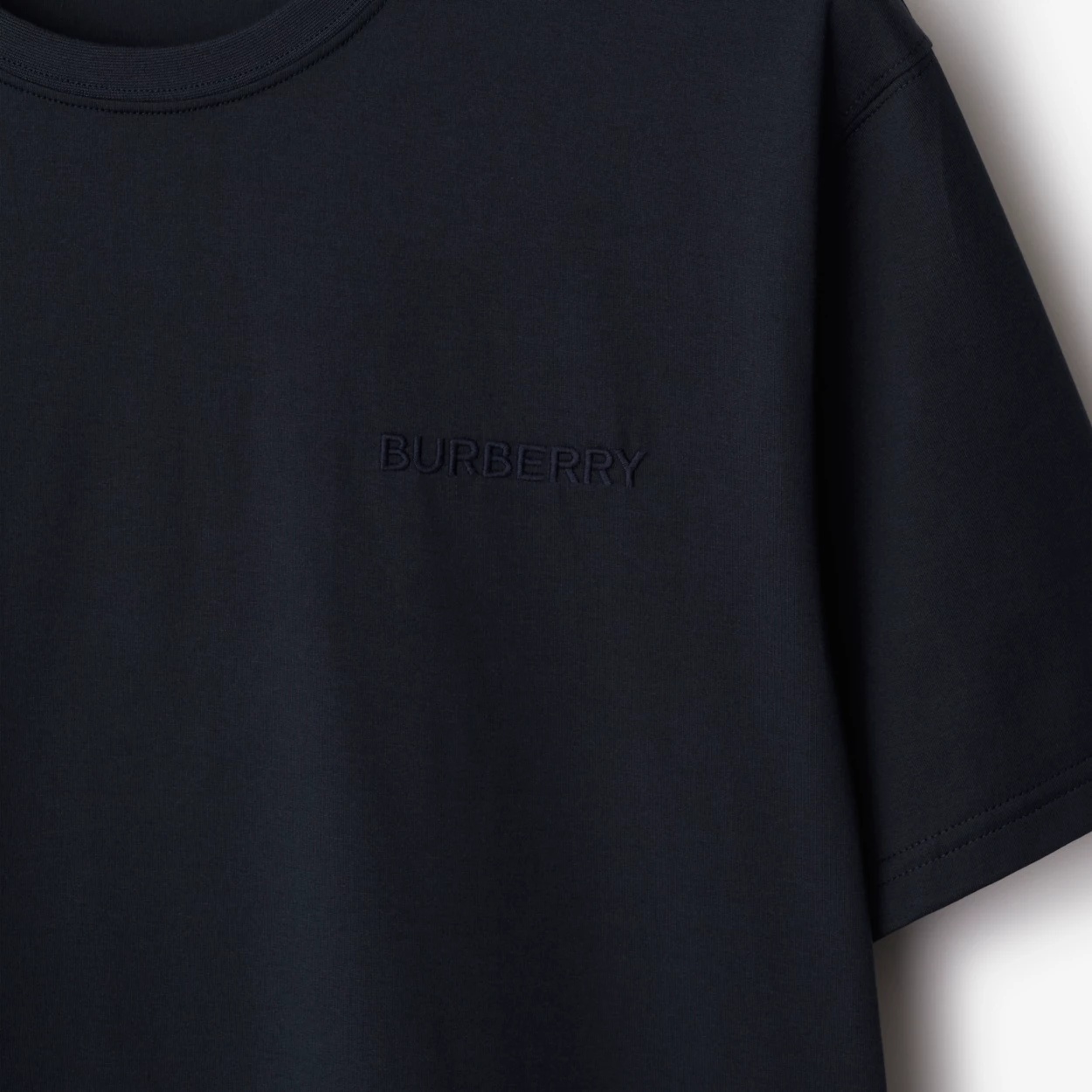 Burberry T-shirt Con Ekd In Black