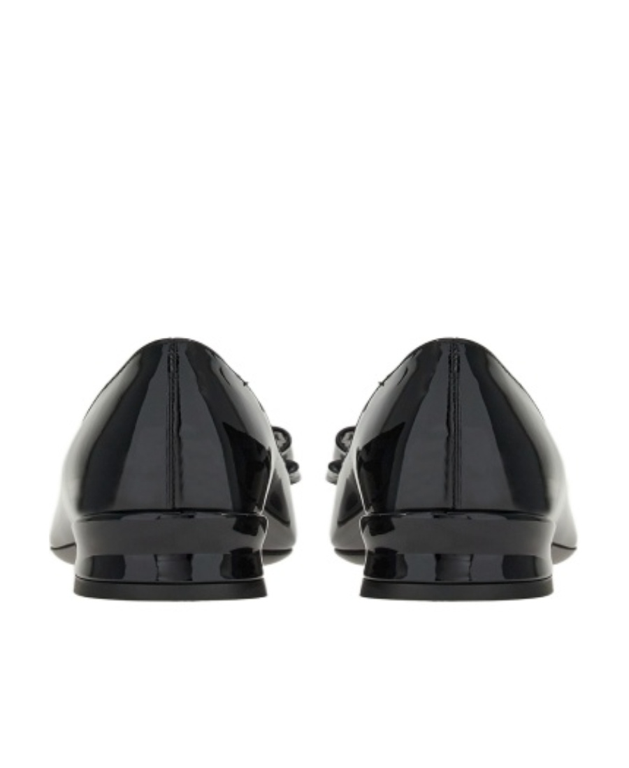 Ferragamo Vara Bow Leather Ballerina Shoes In Black
