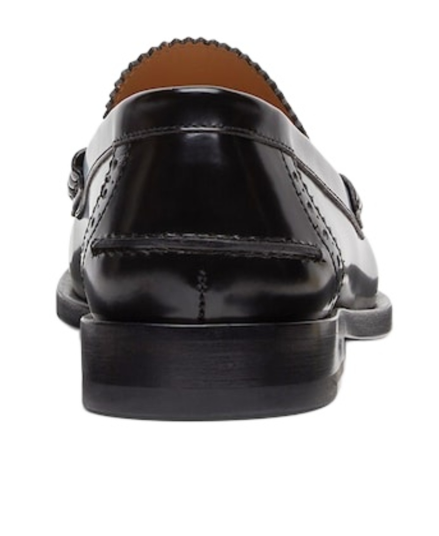 Fendi Logo-plaque Leather Loafers In Black