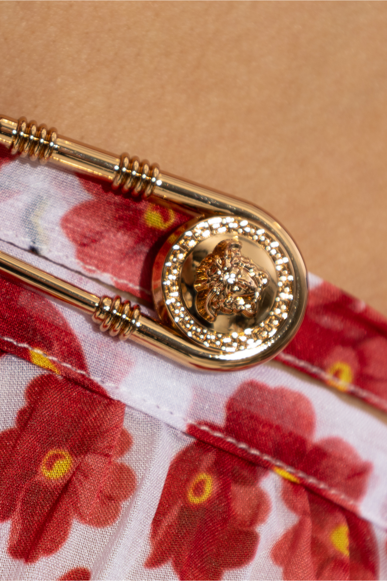 Versace Pattern Beach Towel In Pink