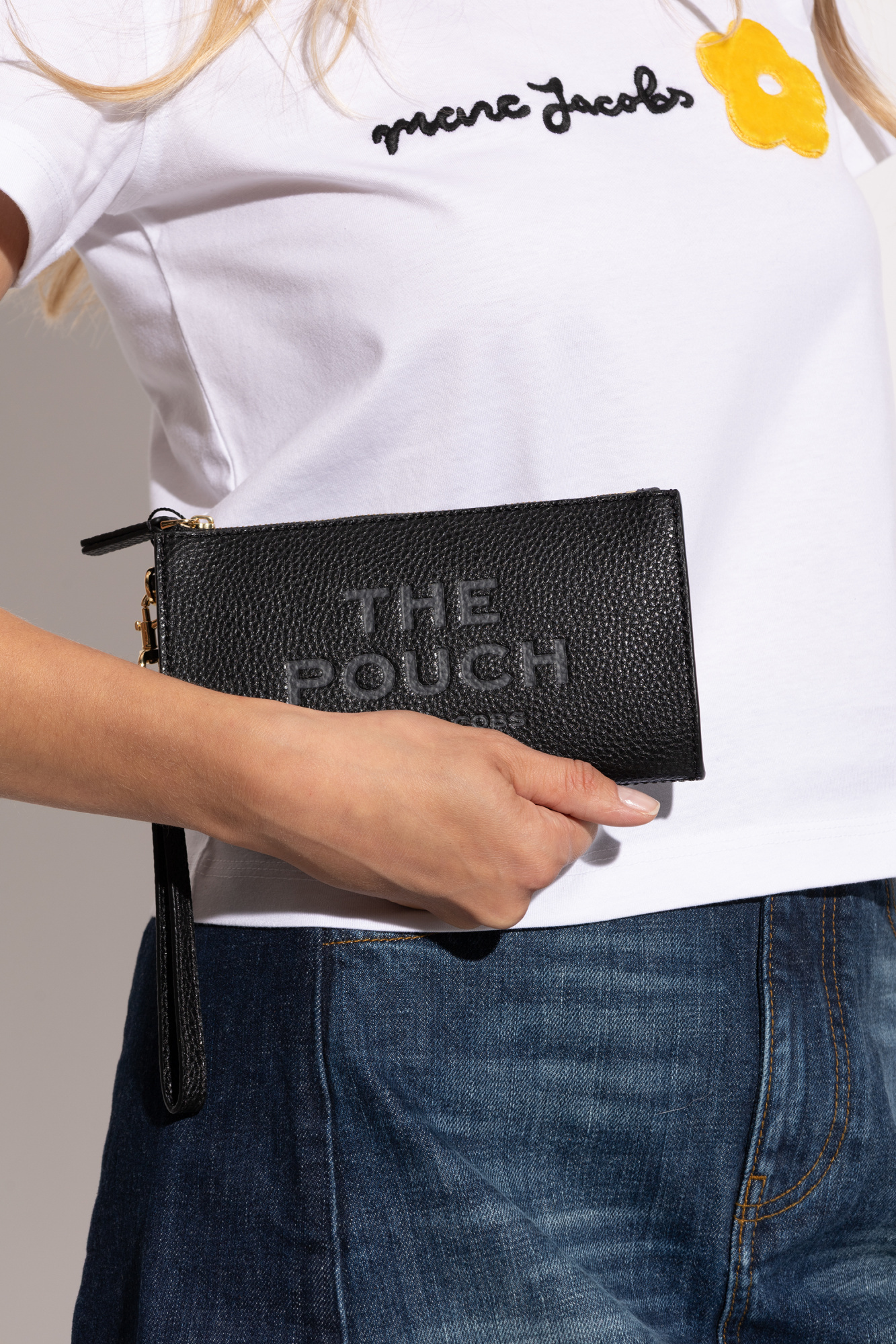 Marc Jacobs Zipper Clutchpouch In Black