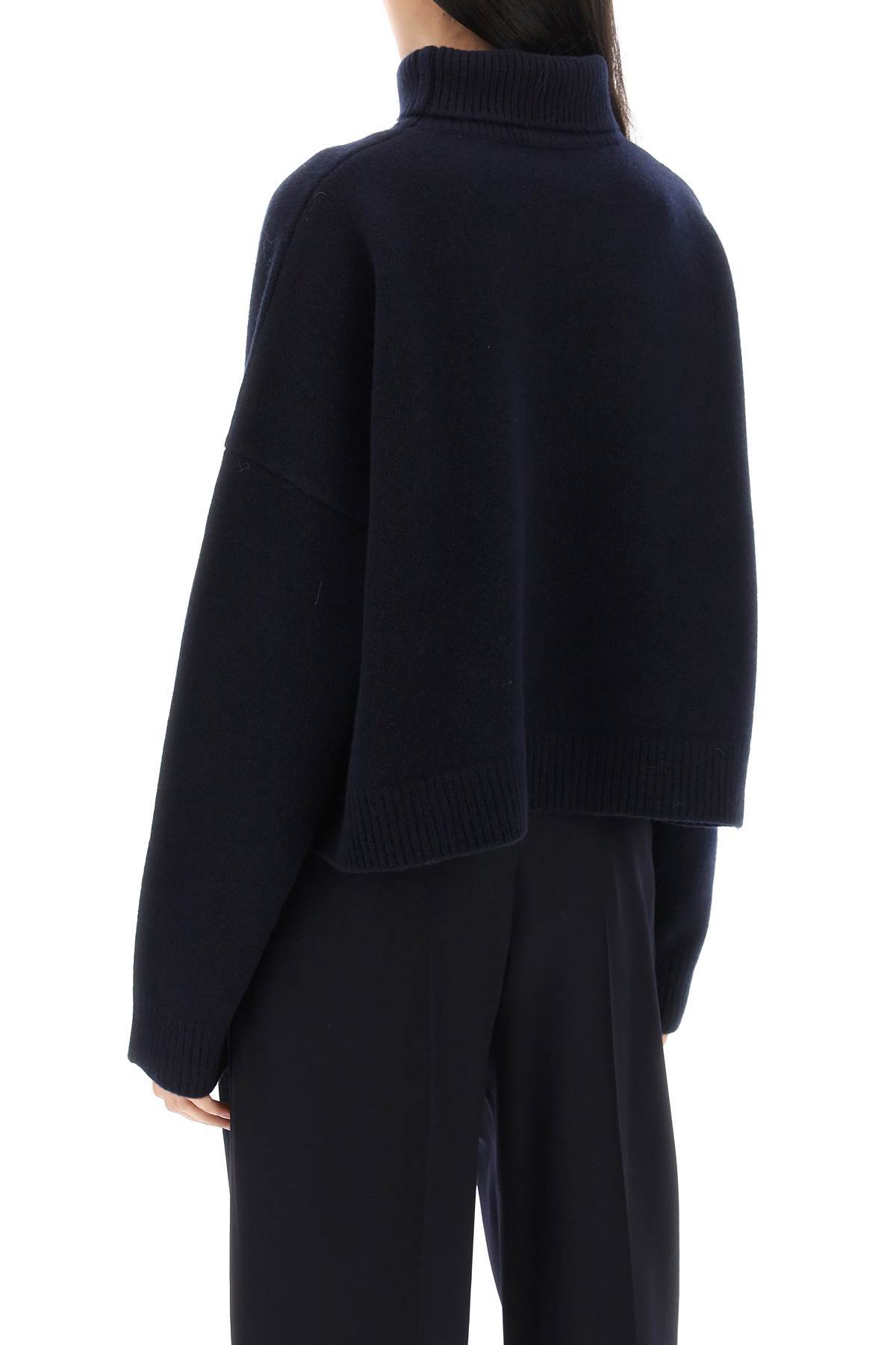 The Row Rib Long-sleeved Sweater In Blue