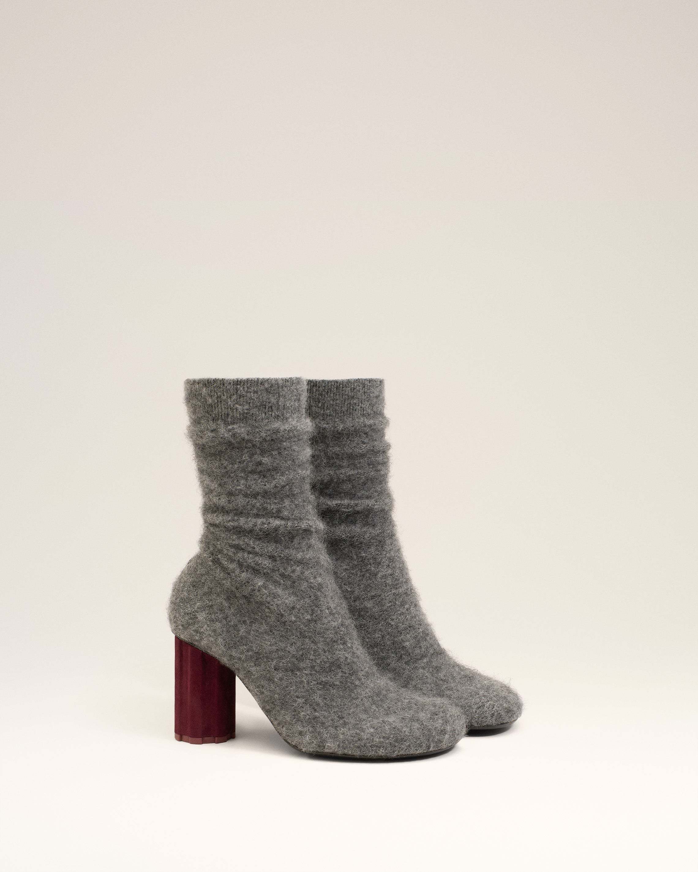 Ami Alexandre Mattiussi Black Mohair Knit Piano Ankle Boots Grey In Gray