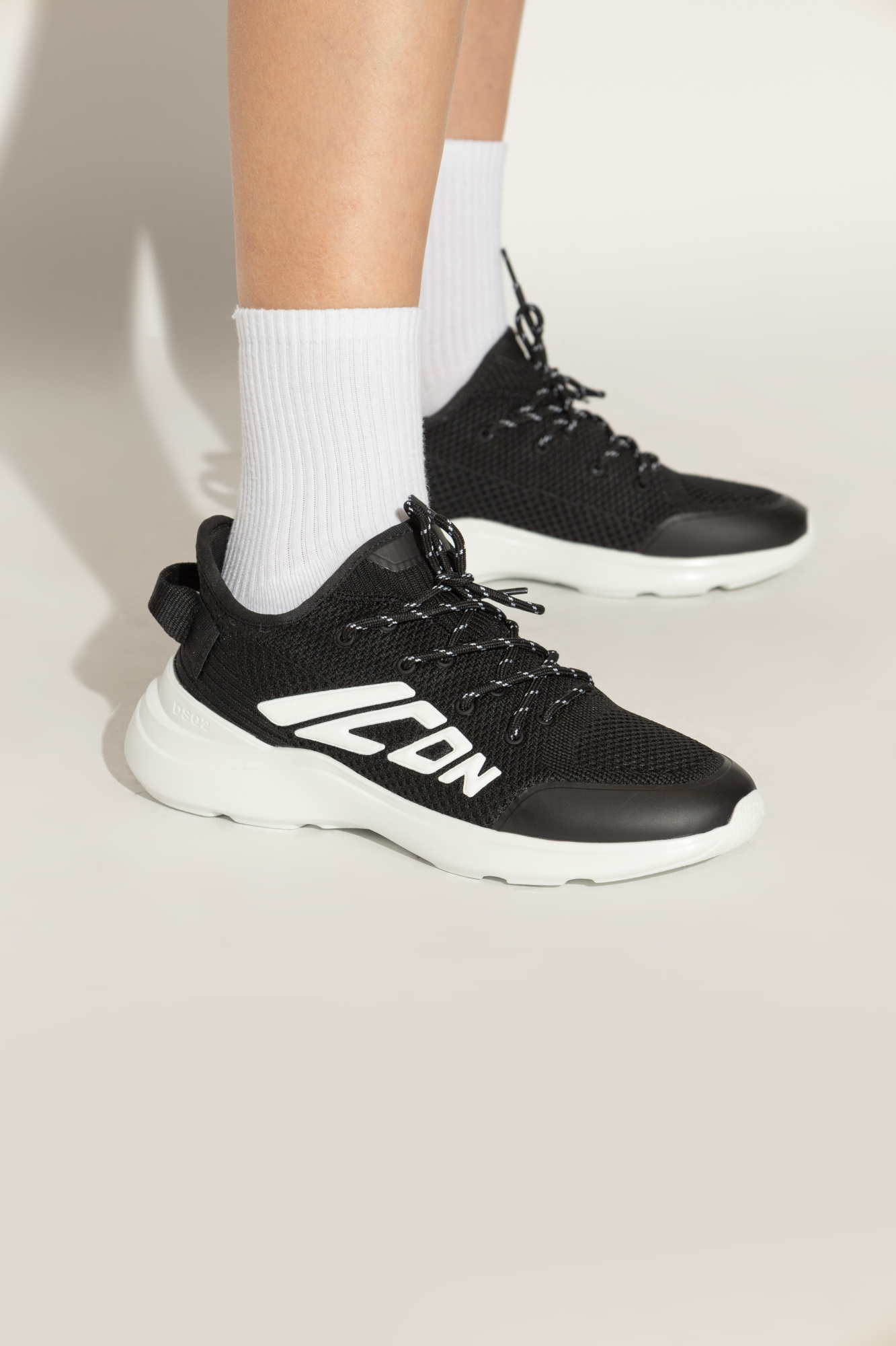 Dsquared2 Icon Sneakers In Black