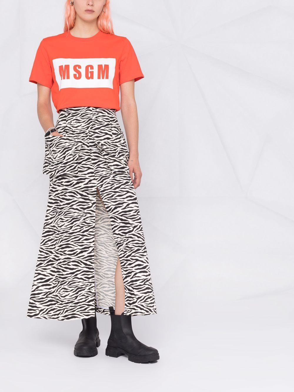 Msgm Logo-print Cropped T-shirt In Orange