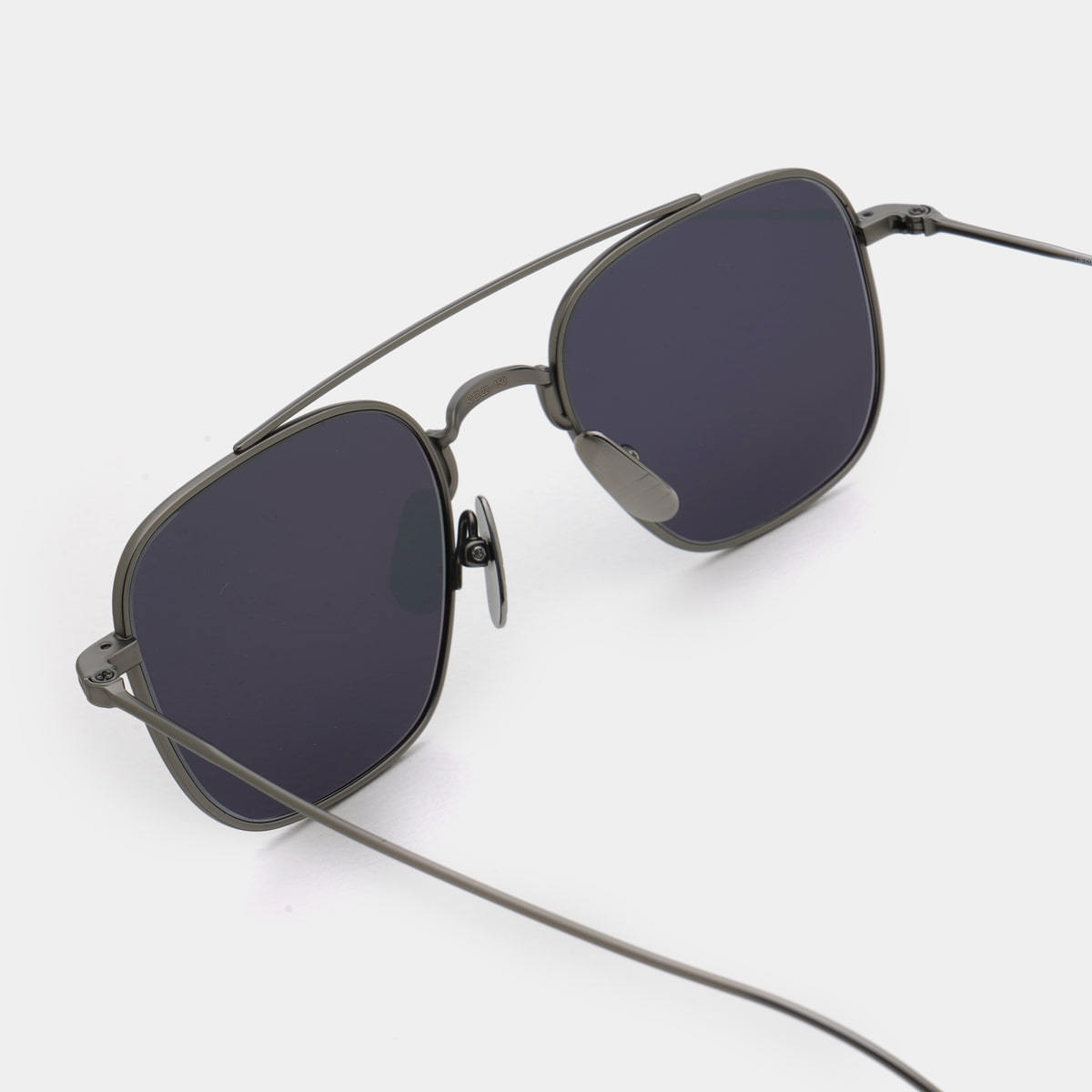 Thom Browne Eyewear Squared Frame Sunglasses In Blue