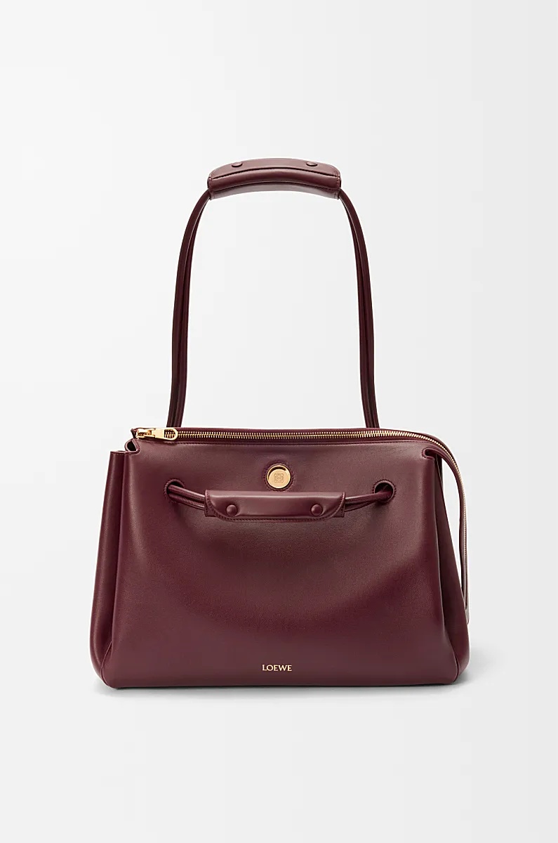Loewe Lettering Shoulder Bag In Red