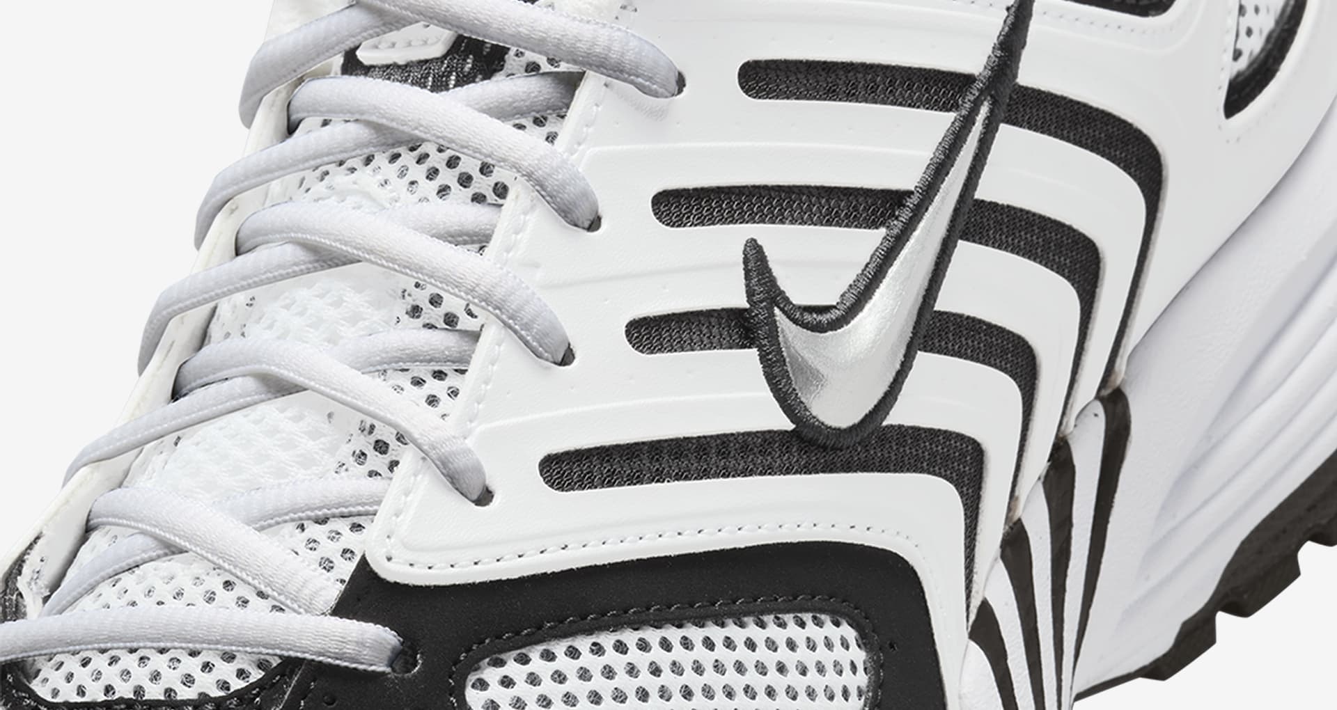 Nike Air Pegasus 2k5 Sneakers In White