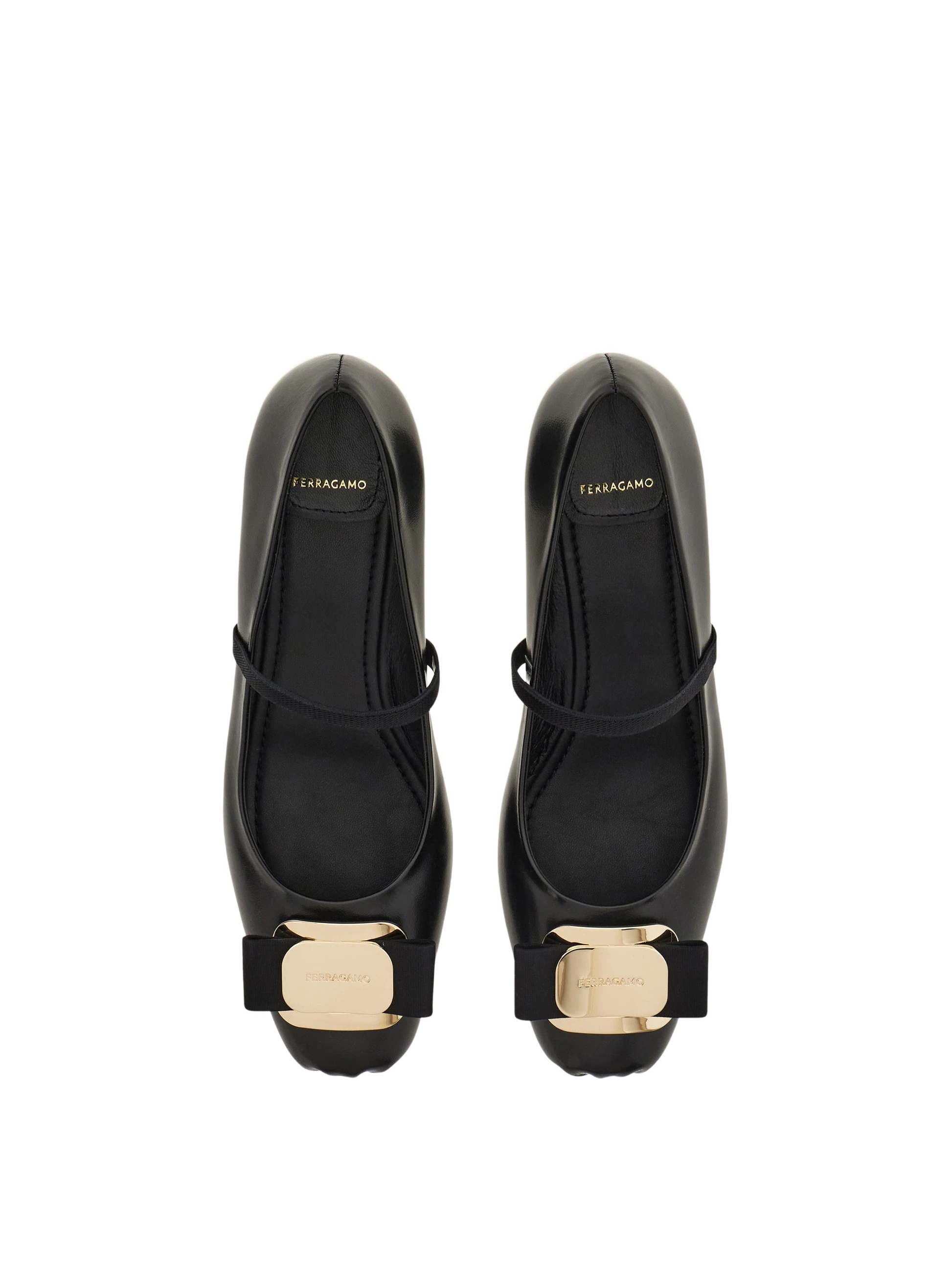 Ferragamo New Vara Plate Pump In Black