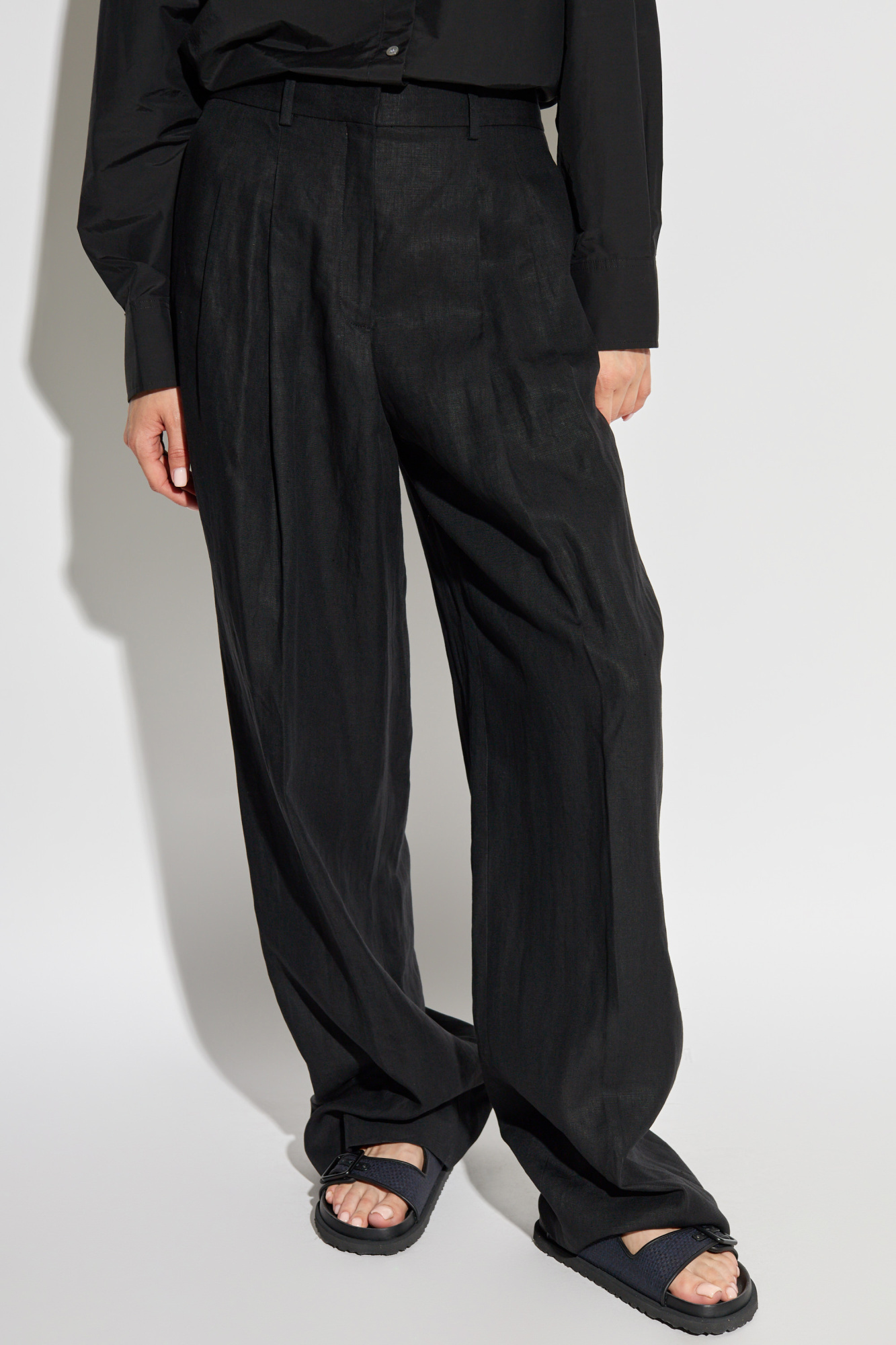 Theory Double-pleat Linen Trousers In Black