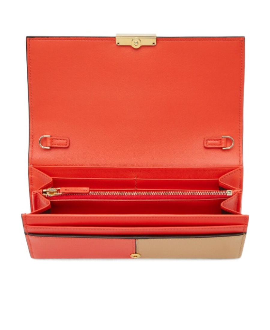 Fendi Baguette Logo Details Chain Wallet In Nude