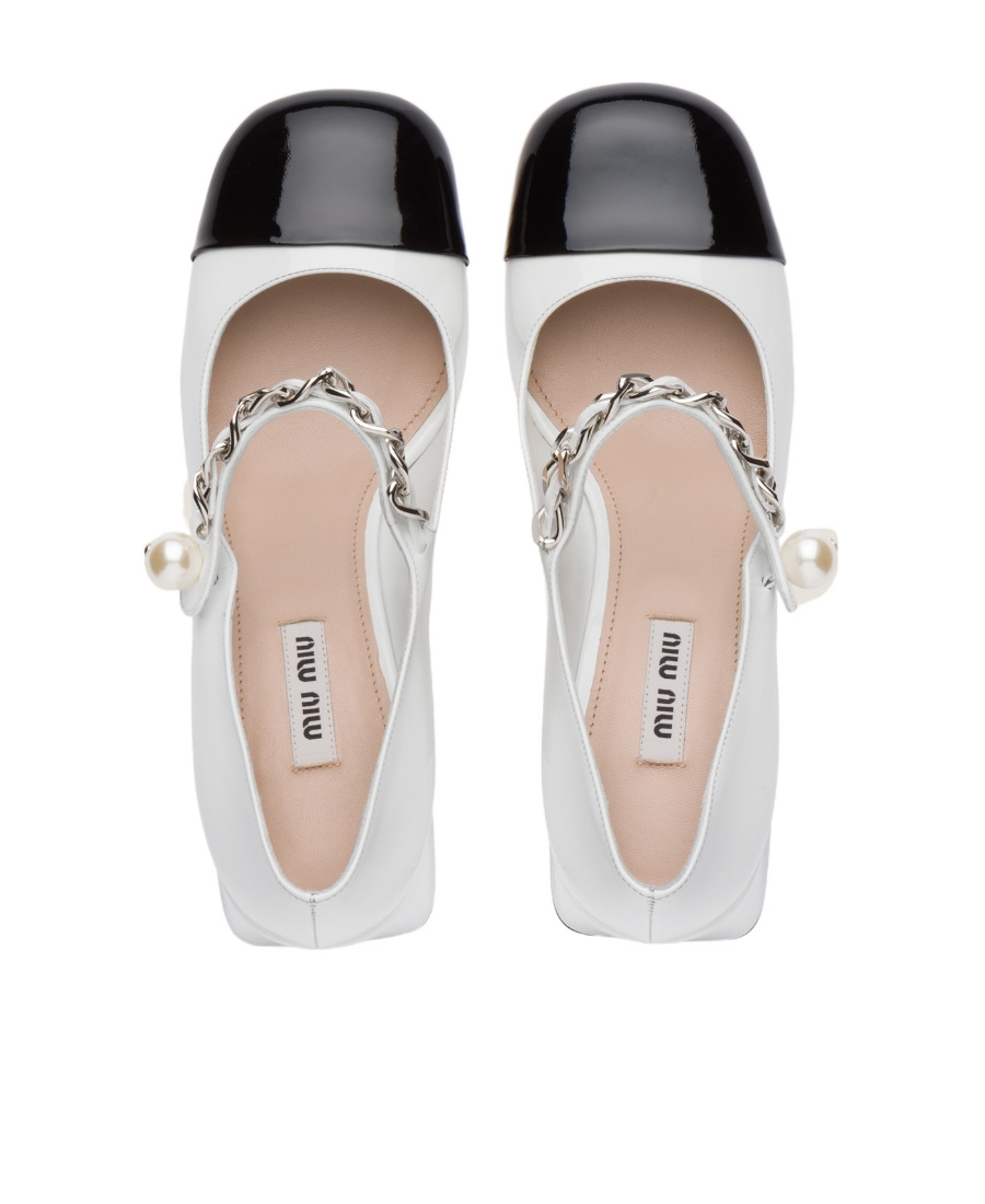 Miu Miu Leather Chain Pumps In White