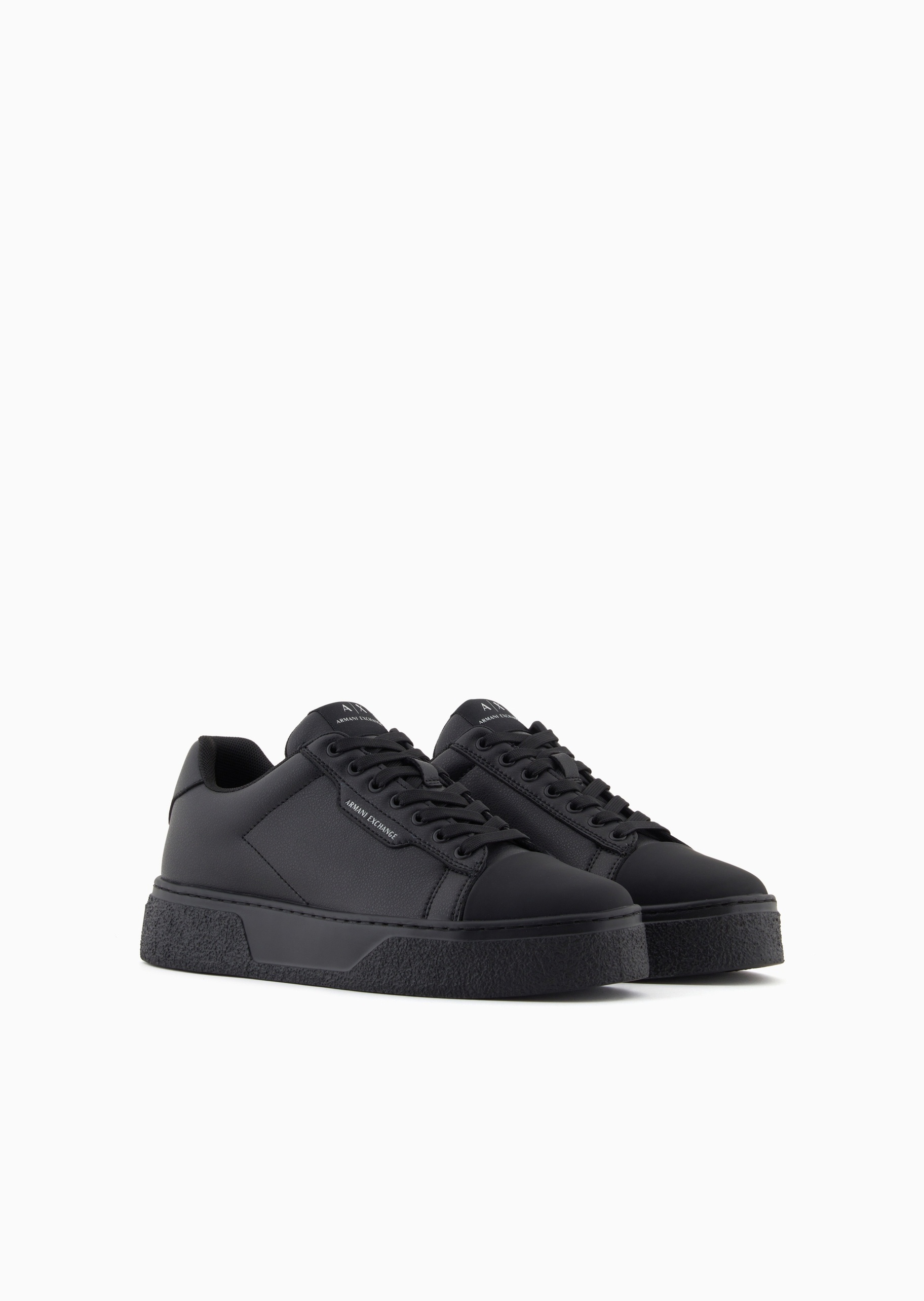 Armani Exchange Round Toe Low Top Sneakers In Black