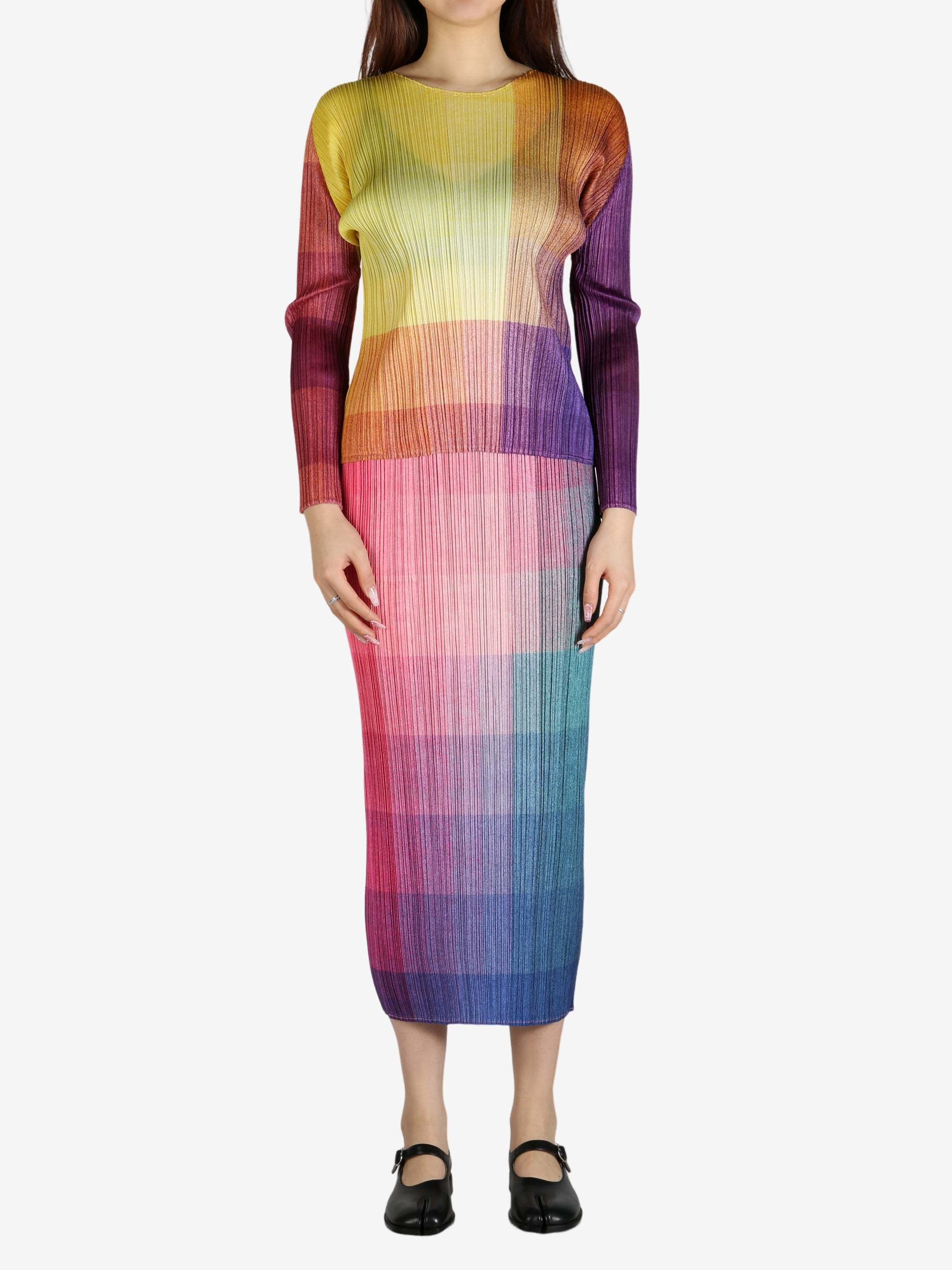 Shop Issey Miyake Photon T-shirt In Yellow