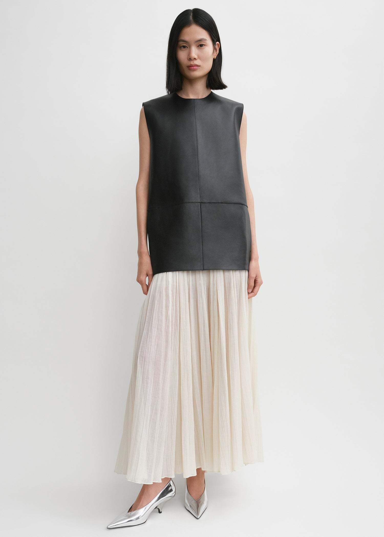 Totême Leather Sleeveless Top In Black