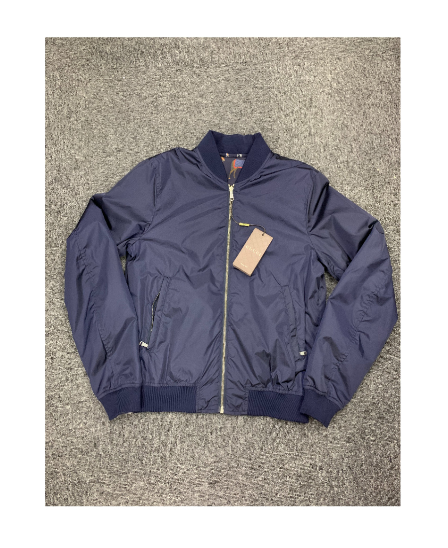Gucci Logo Casual Jacket In Black