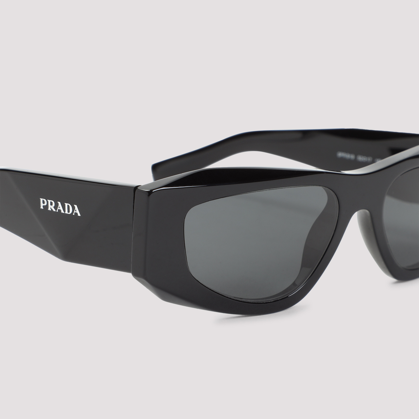 PRADA FULL FRAME SUNGLASSES