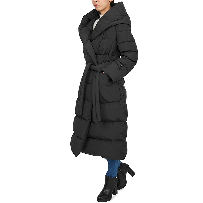 Moorer Long-sleeved Hooded Down Jacket In Black