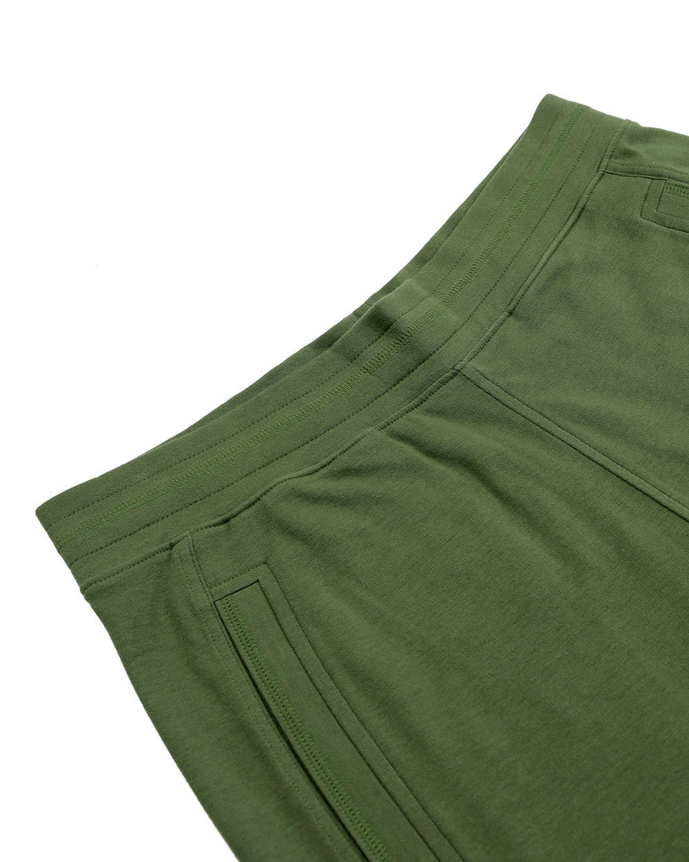 Ea7 Elastic Waist Shorts In Green