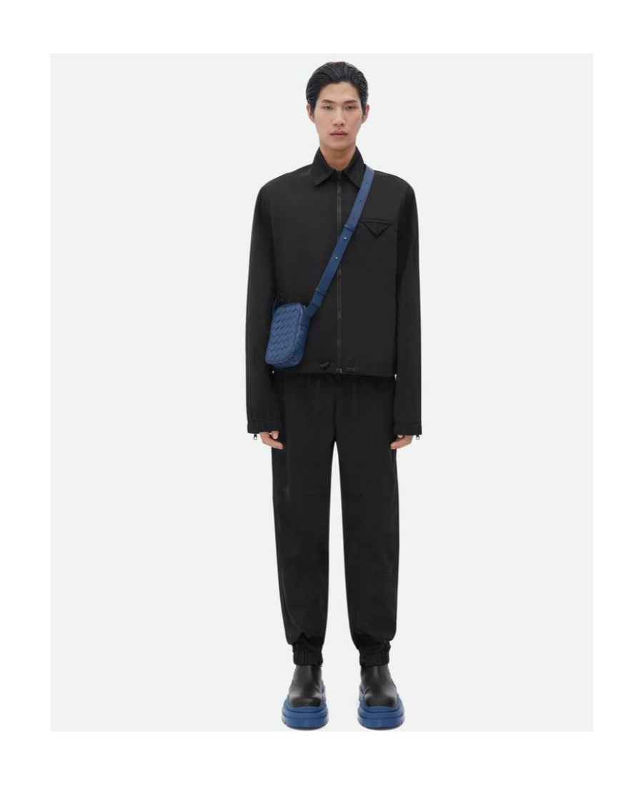 Bottega Veneta Logo Knitted Shoulder Bag In Blue