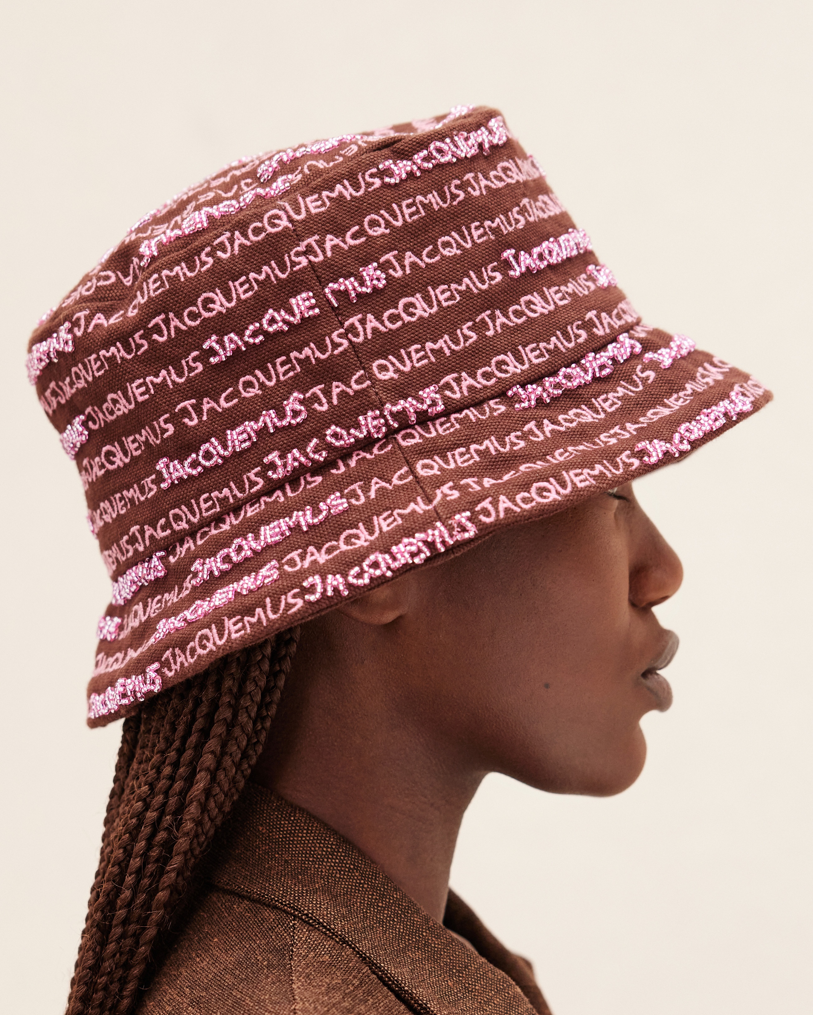 Jacquemus Logo-embroidered Bucket Hat In Brown