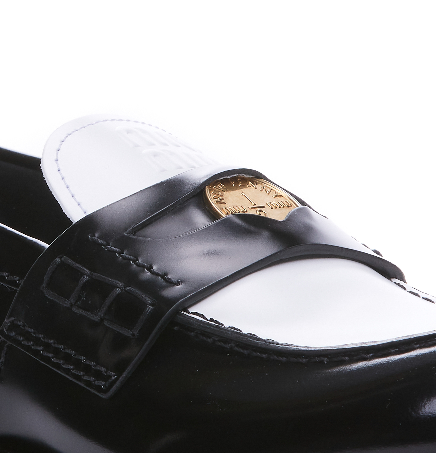 Miu Miu Black Leather Loafers In Black