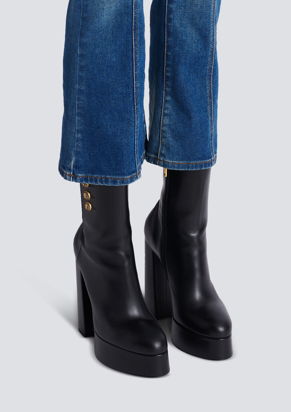 Balmain Brune Leather Ankle Boots In Black