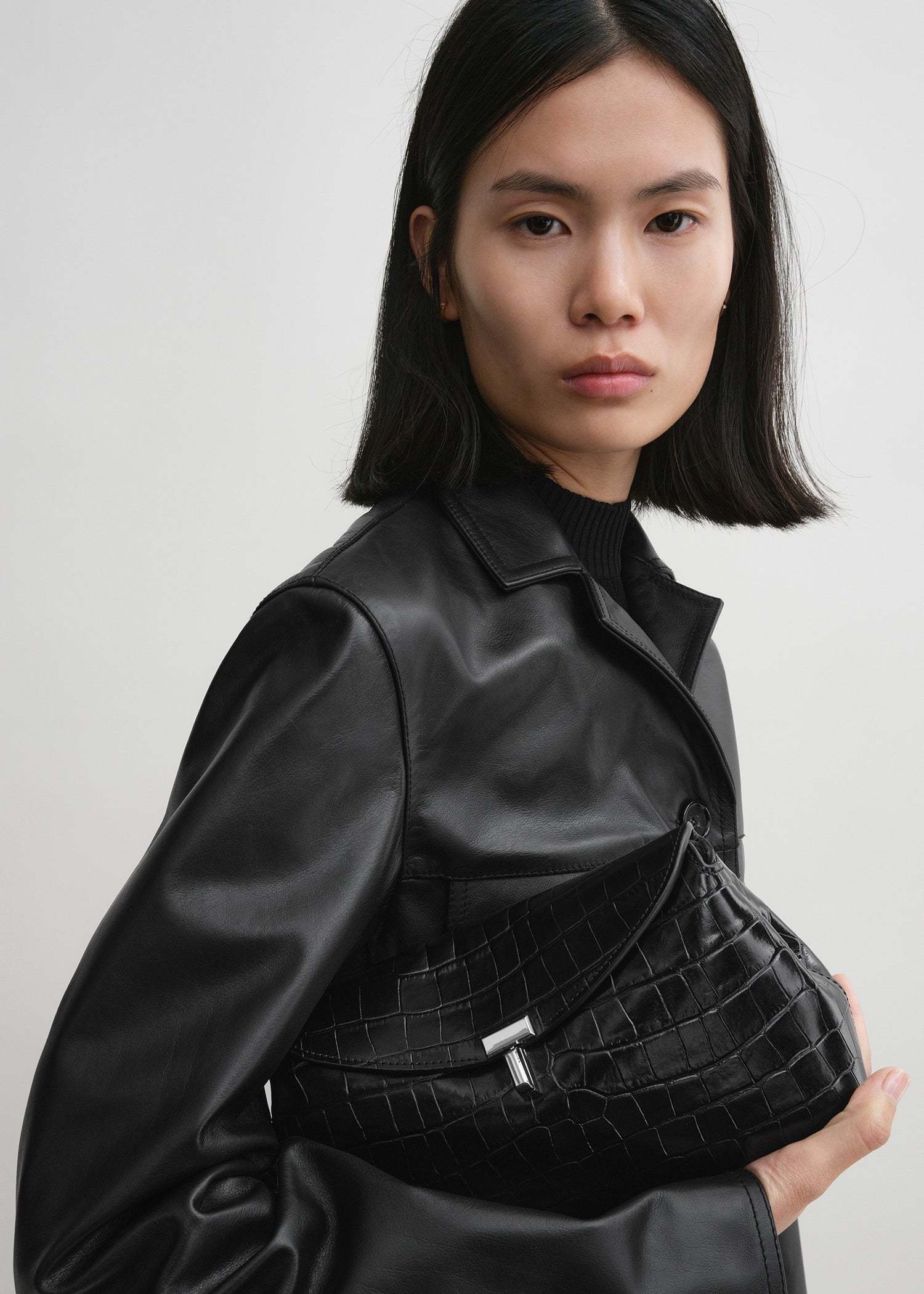 Totême T-lock Shoulder Bag In Black