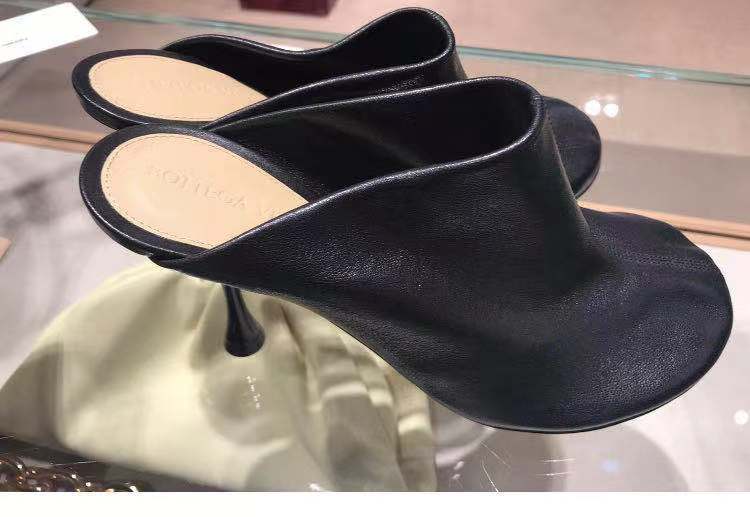Bottega Veneta 90mm Leather Mules In Black