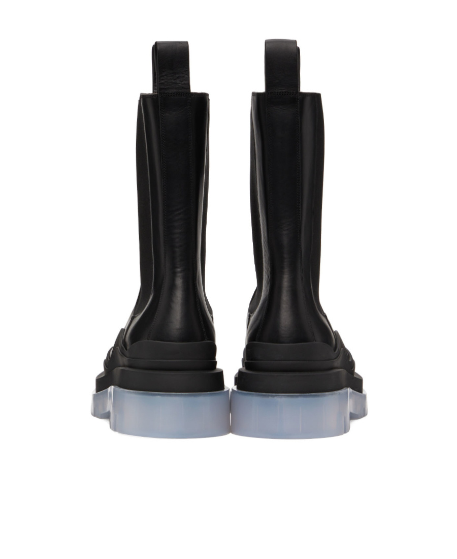 Bottega Veneta Contrast-sole Leather Tire Boots In Black