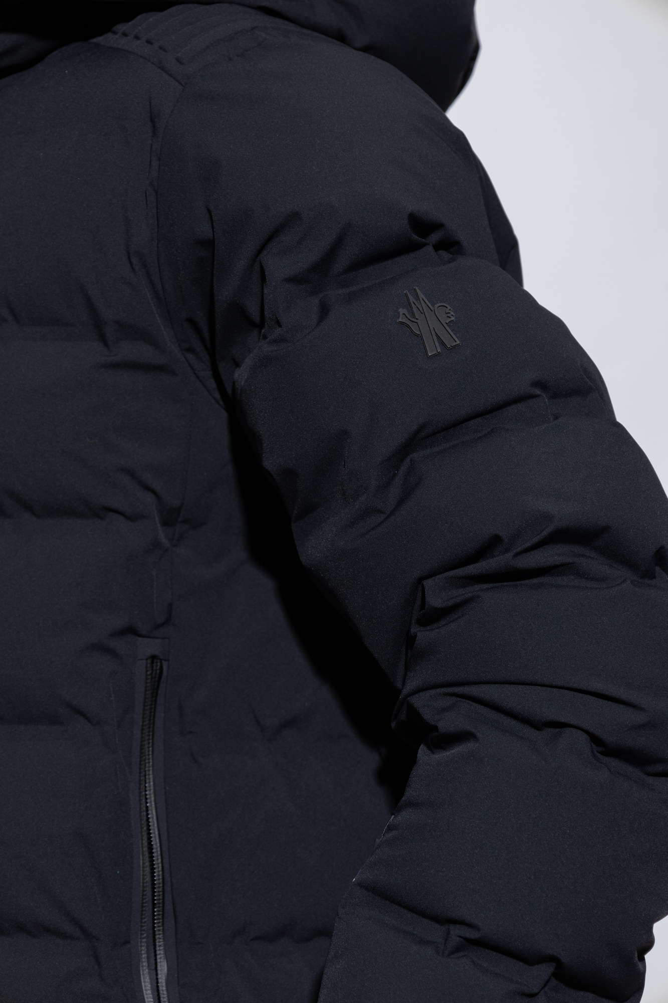 Moncler Lagorai Padded Jacket In Black