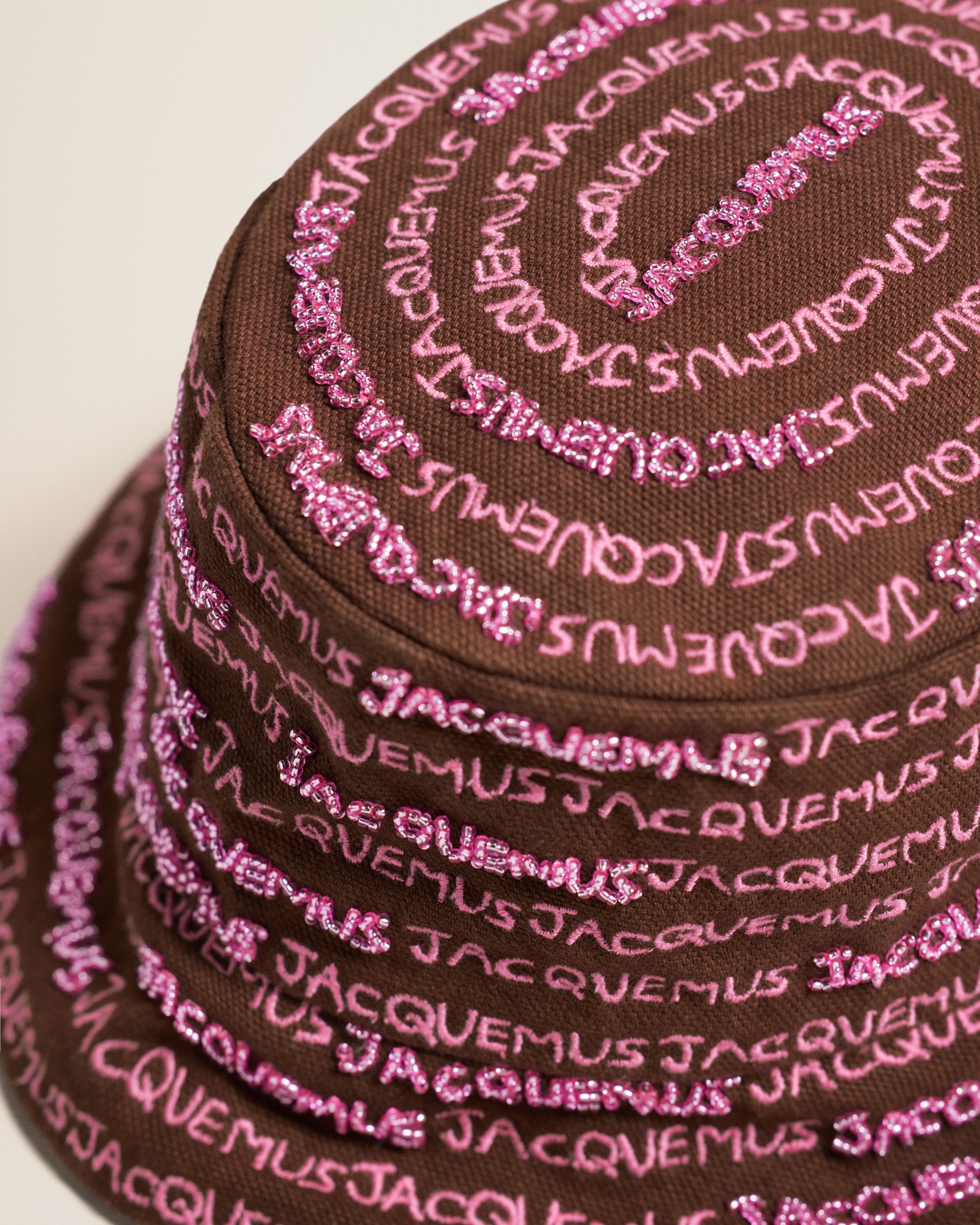 Jacquemus Logo-embroidered Bucket Hat In Brown